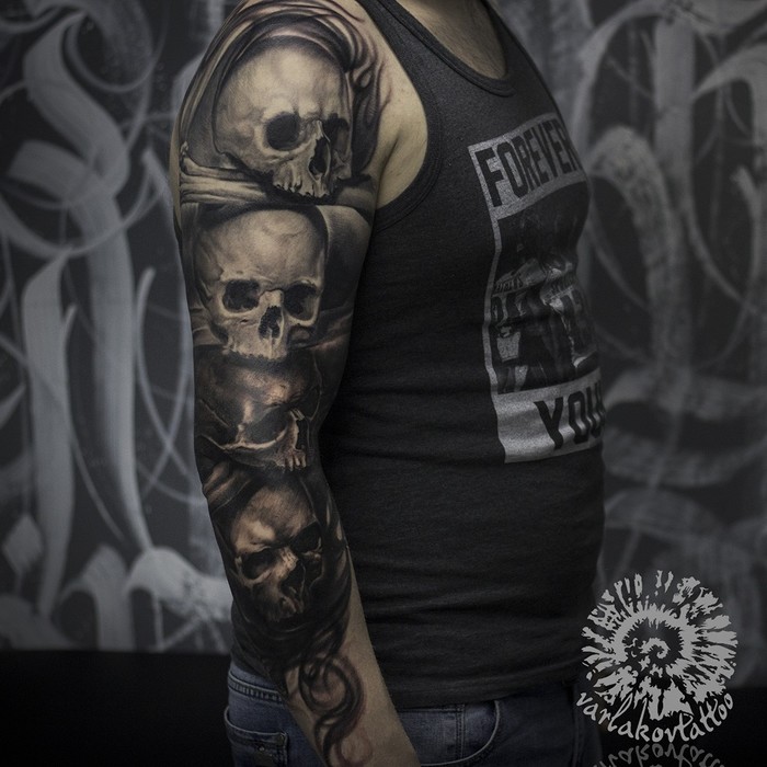 Классика. Черепа, черепушки, черепочки ;) - Моё, Tattoo, Skulls, Тату, Татуировщик, Лига любителей татуировки, Череп, Готика, Москва, Видео