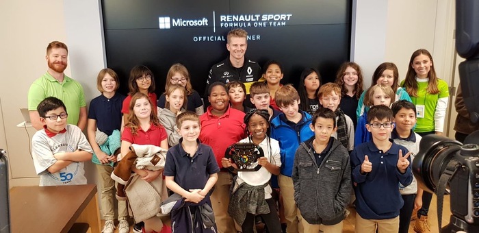 Nico Hulkenberg visiting Microsoft with kids - Formula 1, Nico HГјlkenberg, Microsoft, Children