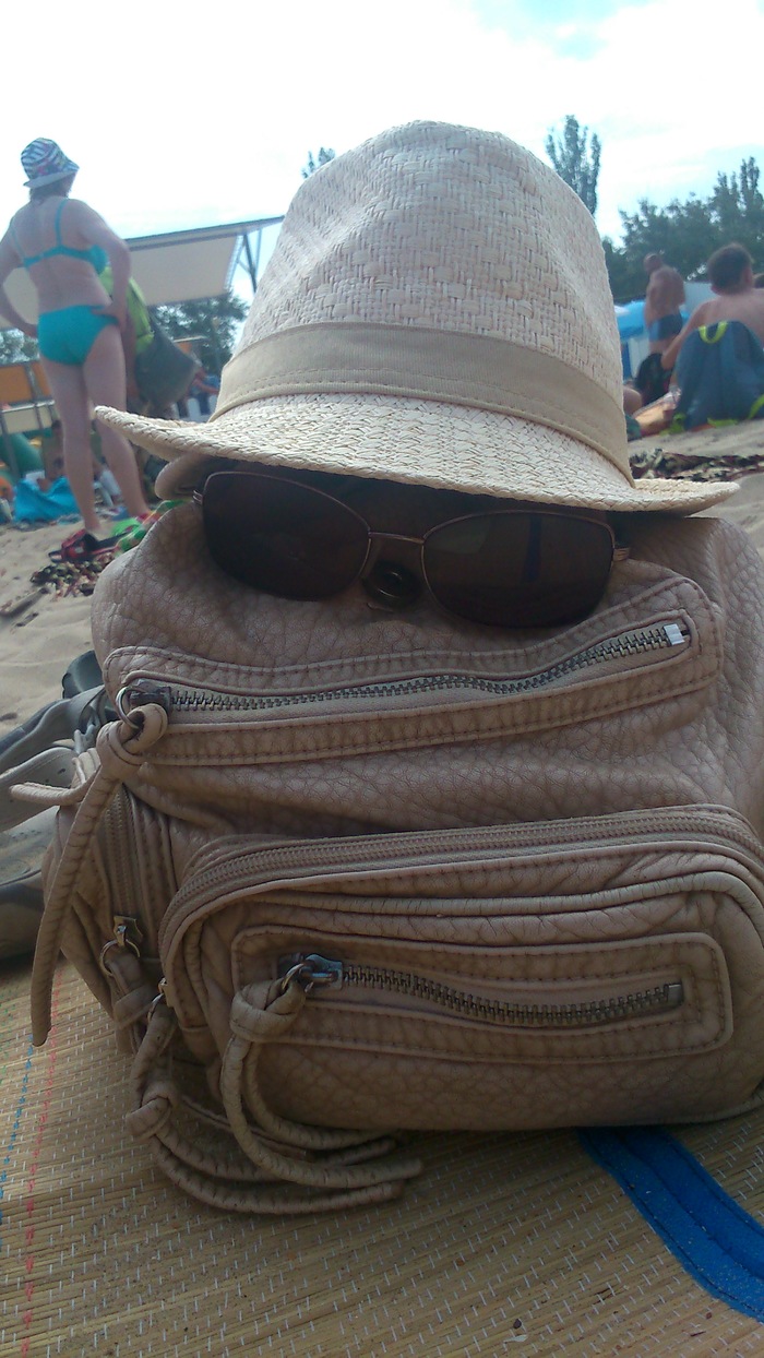 Vacation - My, Vacation, Backpack, Beach, Black Sea, Photo on sneaker, Sea, Glasses