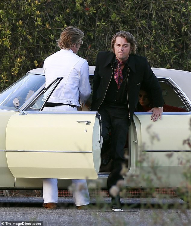 Brad Pitt and Leonardo DiCaprio on the fresh photos from the filming of Once Upon a Time in Hollywood by Quentin Tarantino - Photos from filming, Quentin Tarantino, Leonardo DiCaprio, Brad Pitt, Movies, Longpost, Once Upon a Time in Hollywood