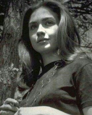 22-year-old Hillary Clinton, 1969 - The photo, Hillary Clinton, Bill clinton, Old photo, Girls, Beautiful girl, Politics, USA