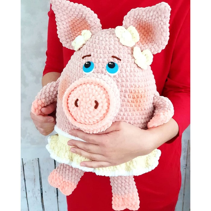 Our pig, or What to give for the New Year? - My, Knitting, Crochet, Needlework without process, Handmade, New Year, Presents, Piglets, Soft toy, Longpost