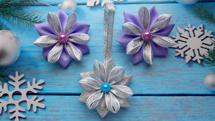 Christmas gum - snowflakes from ribbons - My, Snowflake, Kanzashi, ribbon, Christmas decorations, Needlework, Accessories, Video