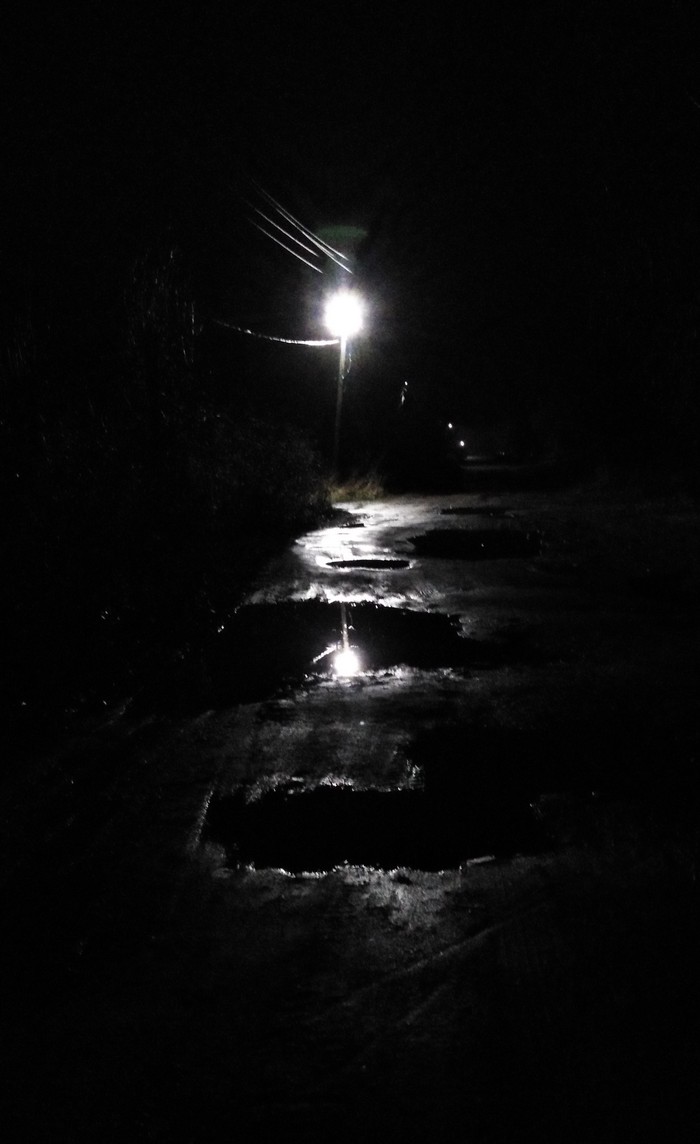 Night, street, lamp. - My, Longpost, Russian roads, Photo on sneaker
