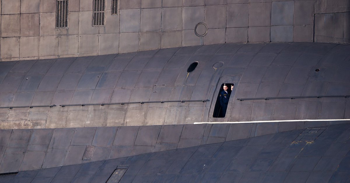 Ровно 100 подводных лодок. «Дмитрий Донской» — самая большая атомная подводная лодка в мире. ТК-208 Дмитрий Донской внутри. Проект 941 акула внутри. Подводная лодка проекта 941 