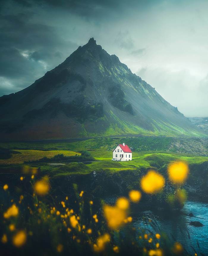 Cottage in Adet, Iceland. - Reddit, Nature, beauty, House, The mountains, Iceland