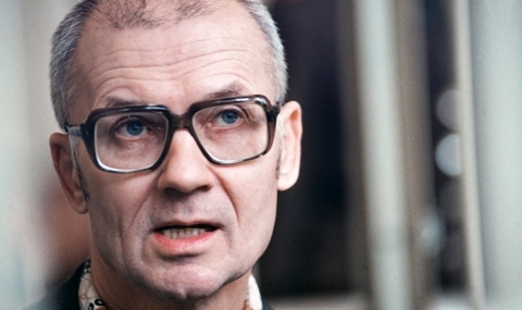 На фото Чикатило Андрей Романович - известный инженер, чуткий воспитатель и учитель, корреспондент, потомственный пограничник.