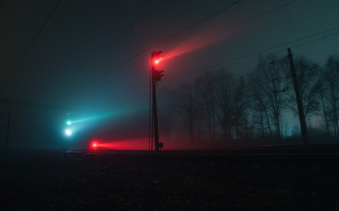Foggy Minsk. Stations Thought, Minsk-Sortirovochny. November 2018. - My, Railway, Fog, A train, Locomotive, Paths, Longpost