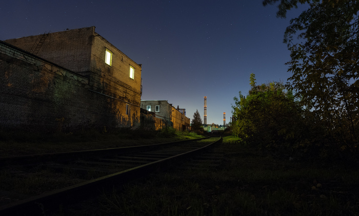 Access road Belkommunmash, Minsk. - My, Railway, , Path, Stars, Night, Romance