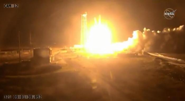 NASA successfully launched the Antares launch vehicle with the Cygnus cargo ship for the ISS (video) - Cygnus, Space, Booster Rocket, USA, NASA, Antares, Antares, , Video
