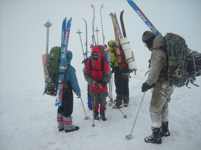 Help on the way - Snow, Longpost, , Hike, Skis, My