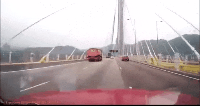 Arrived #126 - Road accident, China, Arrived, Gasoline tanker, Overslept, GIF