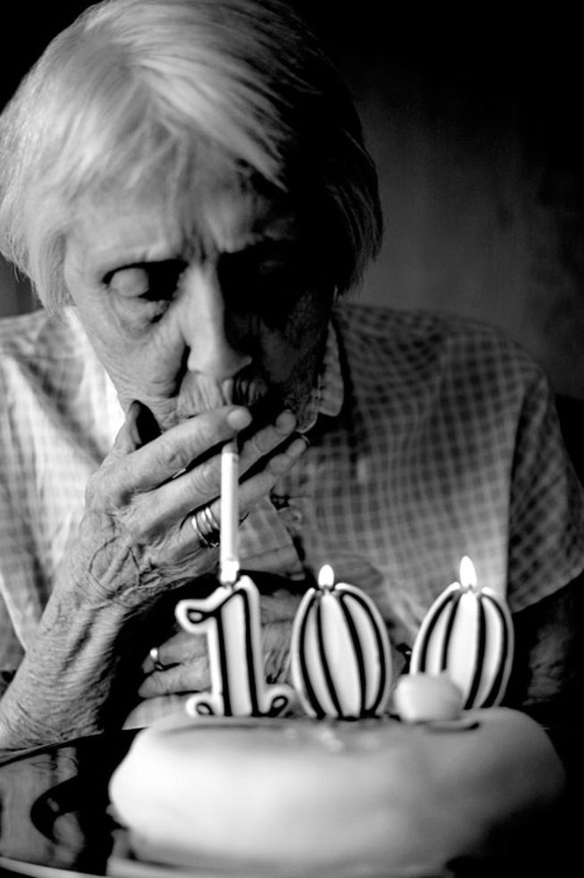 Already possible - Grandmother, The photo, Smoking, Long-liver