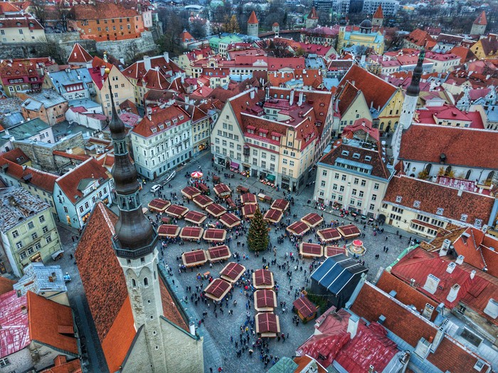 Christmas market in Tallinn - My, Christmas, Tallinn, Fair, Old city, DJI Mavic PRO, Drone