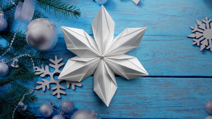 A simple paper snowflake for the New Year - My, Snowflake, New Year, Christmas decorations, Video