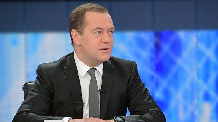 Medvedev urged to be proud of life in the provinces - Dmitry Medvedev, Interview, Provinces, Pride, Salary, Russia