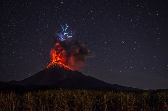 Night static - Volcano, Mexico, Colima Volcano