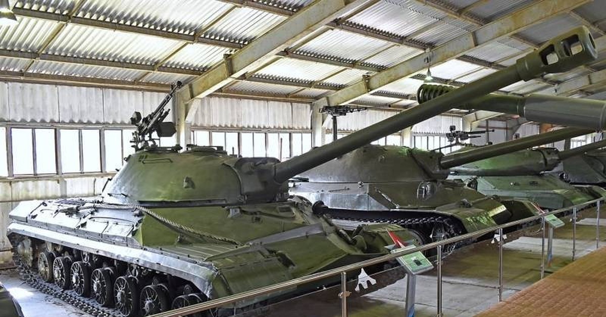 Ис музей. Т-10 танк. Советский тяжелый танк т-10 м. Т 10 В Кубинке. Т-10 танк СССР.
