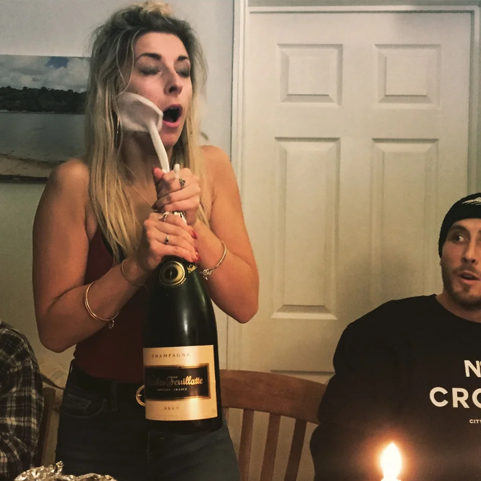 Даже не знаю нужна ли клубничка