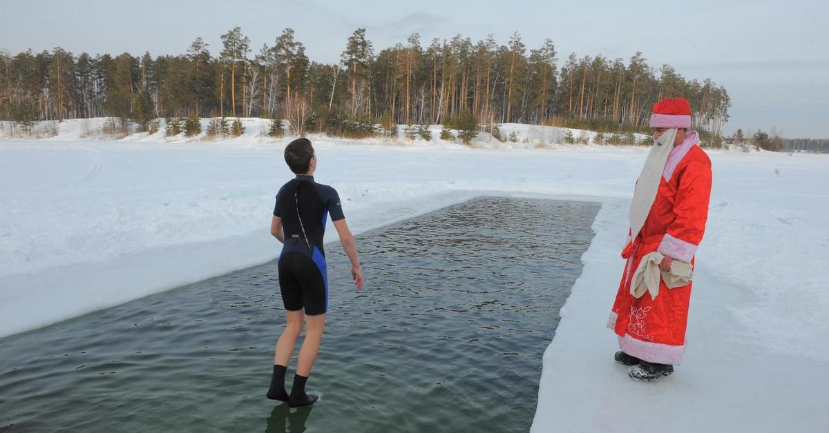 Ходи воде. Ходить по воде фото. Хождение по талой воде. Ходить вода. Свадьба хождение по воде.