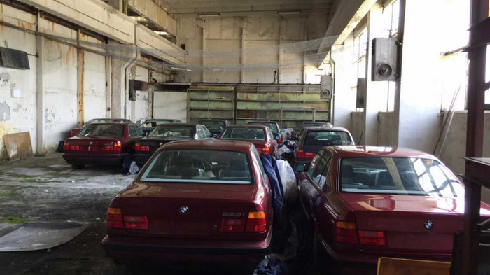 На складе обнаружили 11 совершенно новых BMW 5 серии (E34) 1994 года BMW, Шанс, BMW 5, Склад, Длиннопост, Авто