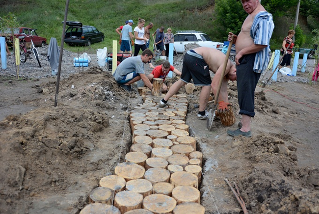 The villagers restored the ancient well Shiroka Krinitsa - My, Well, Pie in the sky, , , , Repair, , , Longpost