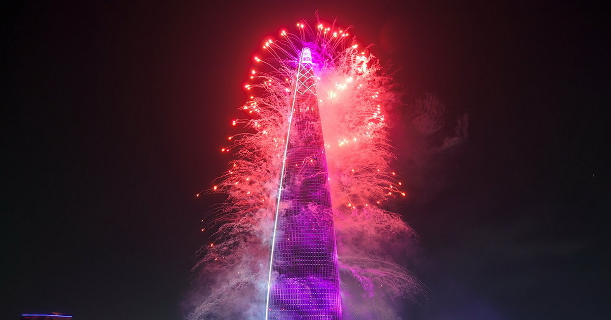 Lotte tower. Южная Корея Лотте ворлд Тауэр. Лотте Тауэр в Сеуле. Небоскреб в Сеуле Lotte World Tower. Башня Lotte World, Сеул, Северная Корея.