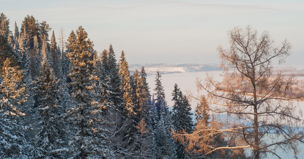 Winter came spring. Кама Сарапул зима. Зима ками6. Фотография Камы в Березниках зимой. Как выглядят сейчас зимой Камские заливы.