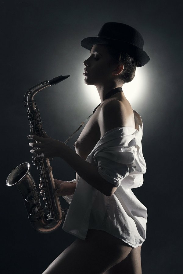 Sexiest saxophone music - 🧡 The girl with a saxophone. 