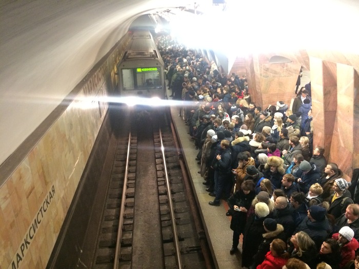 Пробка в метро - Моё, Метро, Пробки, Москва, Видео, Длиннопост