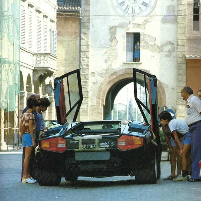   Lamborghini Countach, 