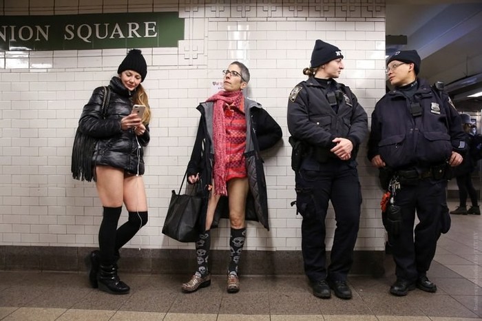 Without pants and in 2019 - New York, Metro without pants, Longpost