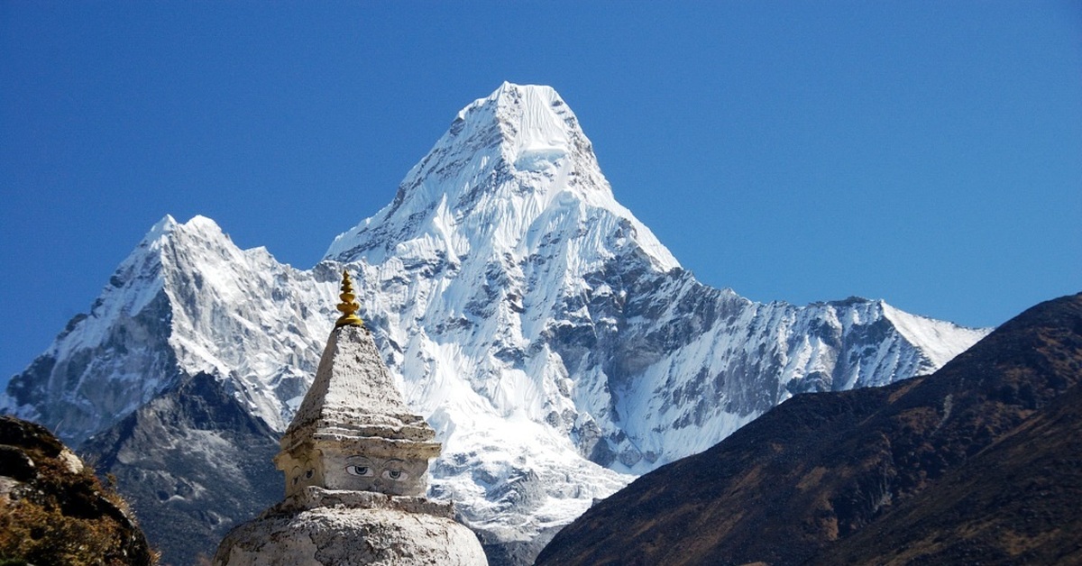 Ломаные горы. Гималаи Эверест Джомолунгма. Тибет Гималаи, Джомолунгма, Эверест))). Гималаи гора ама Даблам. Ама-Даблам, Непал.
