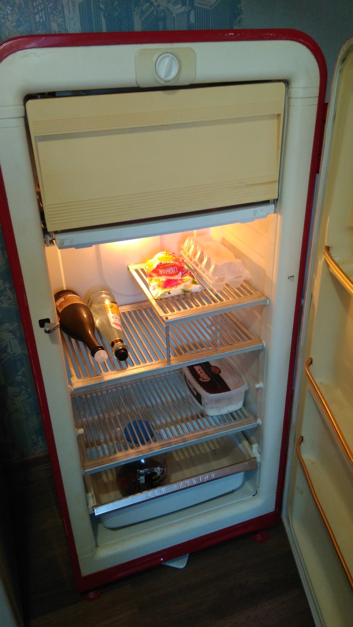 Реставрация холодильника ЗИЛ-Москва мастерская