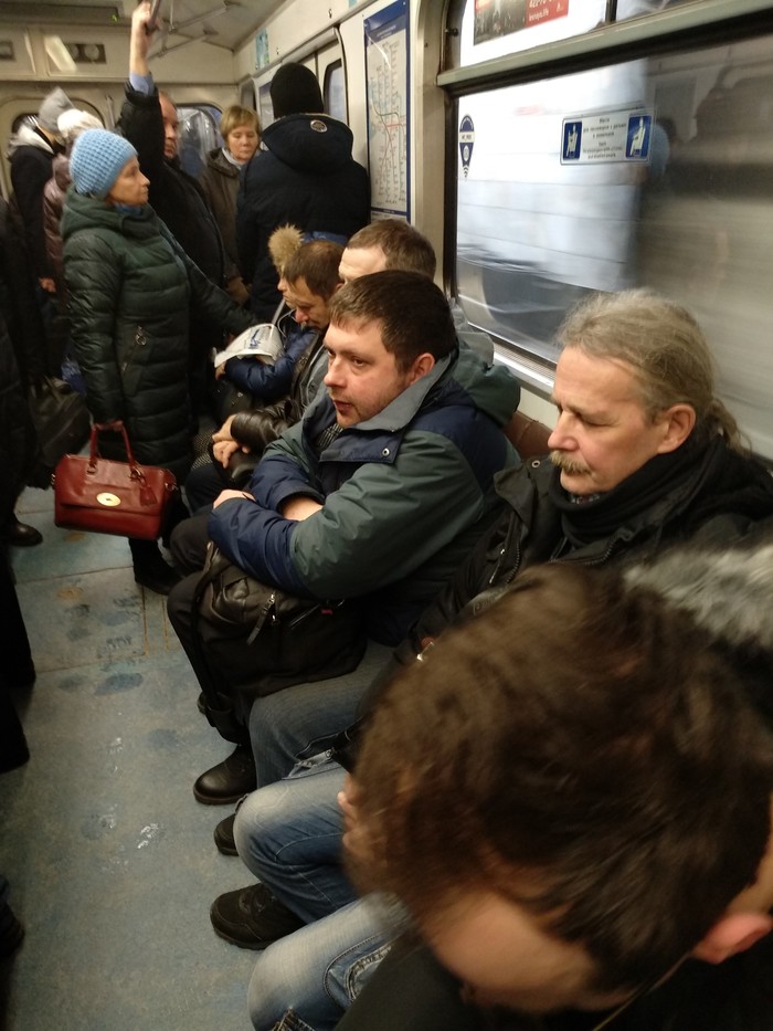 Cultured people - Saint Petersburg, Metro, Places for the disabled