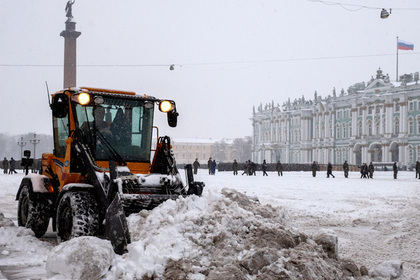 The Russian printed leaflets criticizing the governor and lost his job - news, Saint Petersburg, The governor, Dismissal, Leaflets, Opposition, Критика, Snow