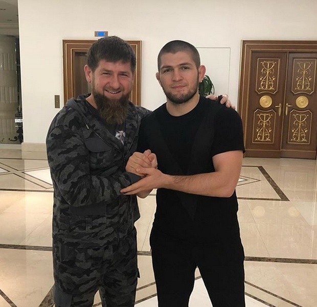 Again with fat rage. - Khabib Nurmagomedov, Ramzan Kadyrov, Presents, Mercedes