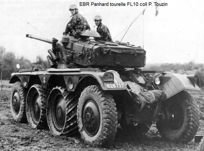 Panhard EBR - французский разведывательный бронеавтомобиль башни, выстрелов, составляет, корпуса, годов, Panhard, вспомогательного, производство, качестве, двигателя, машины, дульным, тормозом, горизонтальным, нижней, пулемёта, «Reibel», оставался, патронов, также