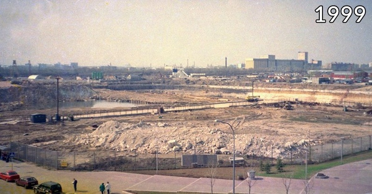 Год строительства москвы. Стройка Москва Сити 1995. Москва Сити начало строительства 1998. Начало строительства Москва Сити 1995. Москва Сити в 1991 году.