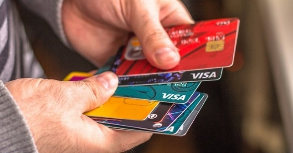 Опасность банковских карт. Лучшие кредитные карты. Банковские карты Бельгии. Чем опасны кредитные карты. Как правильно пользоваться кредитной картой.