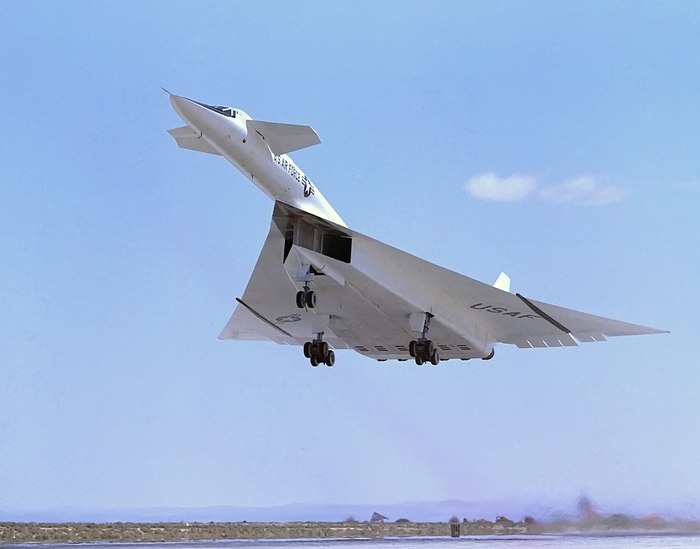 XF-70 .    . , , , 