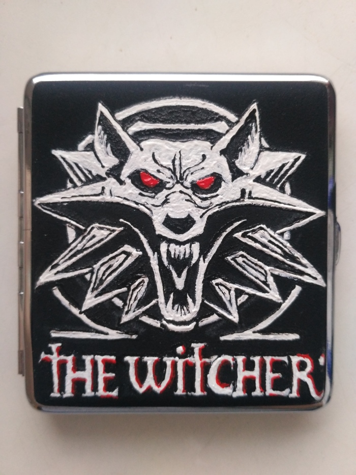 Cigarette case with hand-painted. Wolf school. Witcher. - Painting, Witcher, Wolf School, , Acrylic, Needlework without process