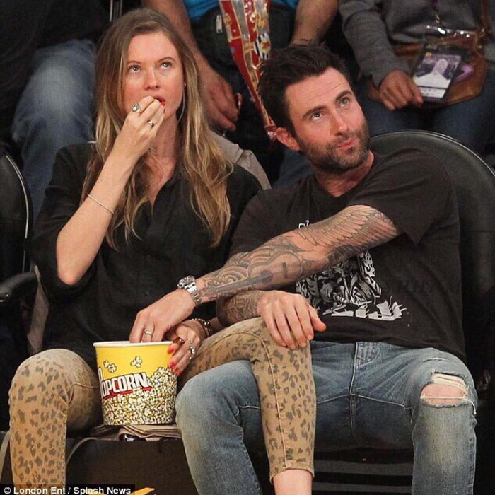 Comfort level: Behati and Adam - Adam Levin, , Pair, Comfort, Longpost