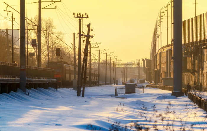 На дальней станции сойду..