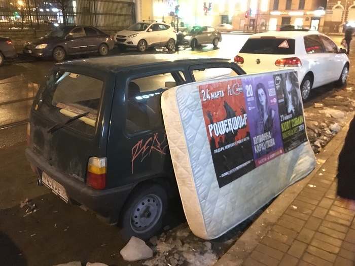 Машинке холодно и больно. | Пикабу