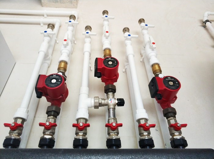 Забабахали котельную в ОЗЕРКАХ с петлей Тихельмана Котельная, Ппр, Гидравлика, Бойлерная, Отопление, Монтаж, Дом, Теплый пол, Длиннопост