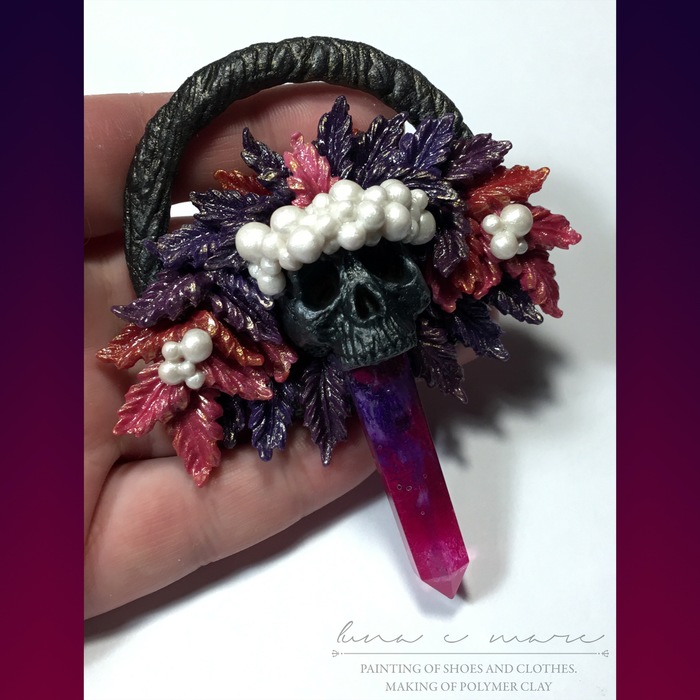 Large pendant brooch (double fastening) Skull of Frida Kahlo. - My, Brooch, Scull, Crystals, Leaves, Polymer clay, Frida Kahlo, Needlework without process, Longpost