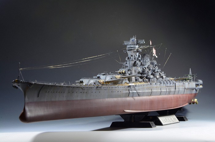 IJN Yamato 1945 - Stand modeling, Combat ships, Battleship, Yamato, Tamiya, The Second World War, Longpost
