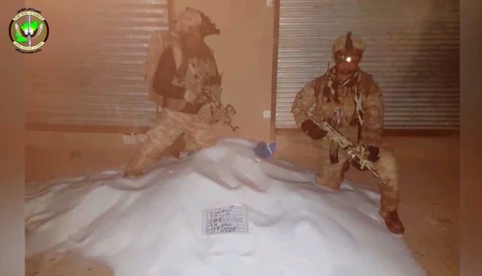 Коммандос афганской армии захватили 500кг наркотиков в ходе ночного рейда в провинции Гильменд.