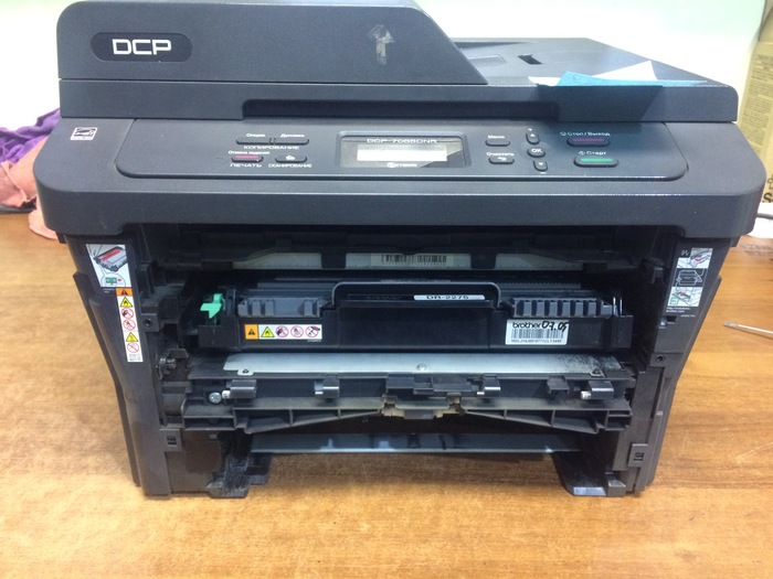   Brother DCP-7065 (  ,  ).  ,  ,  ,  , 